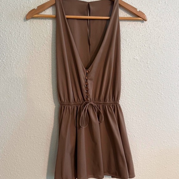 Vintage V-Neck Babydoll Tank Top Blouse with tie waist - Picture 3 of 8